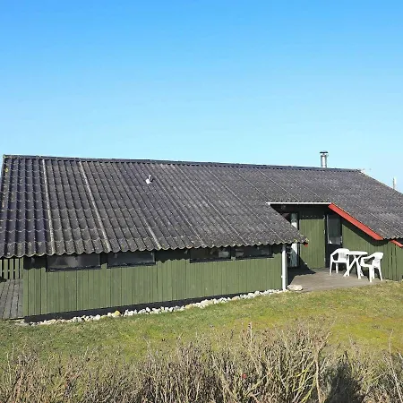Spacious Holiday In Jutland Near The Sea