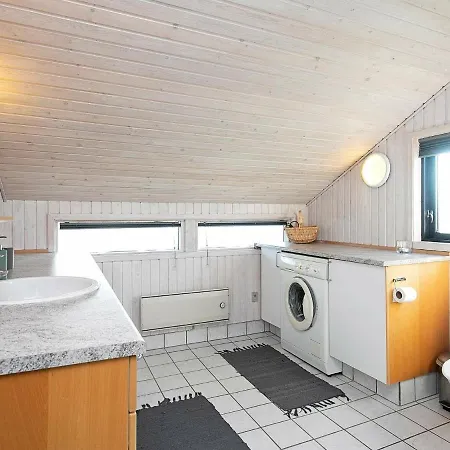 Spacious Holiday In Jutland Near The Sea * Harboør